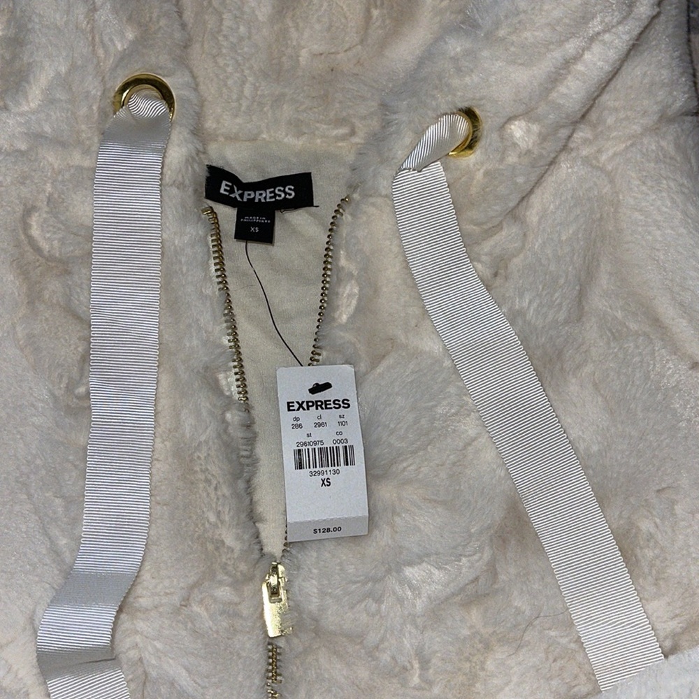 Express Furry Jacket - Picture 3 of 5